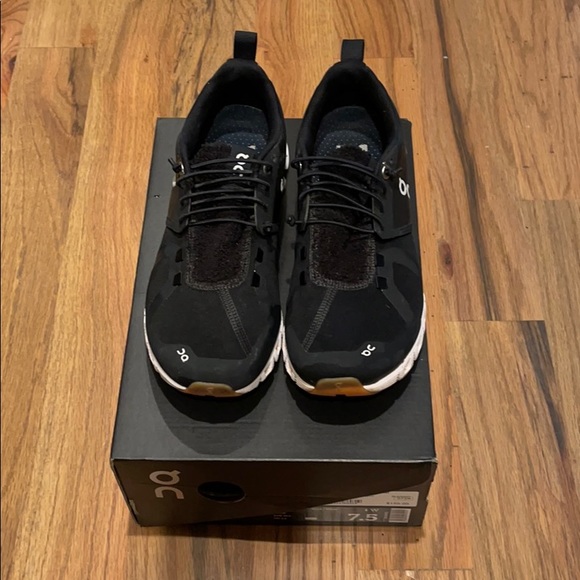 !SOLD! On Cloud Cloud Terry Black|White 7.5 - Picture 2 of 5